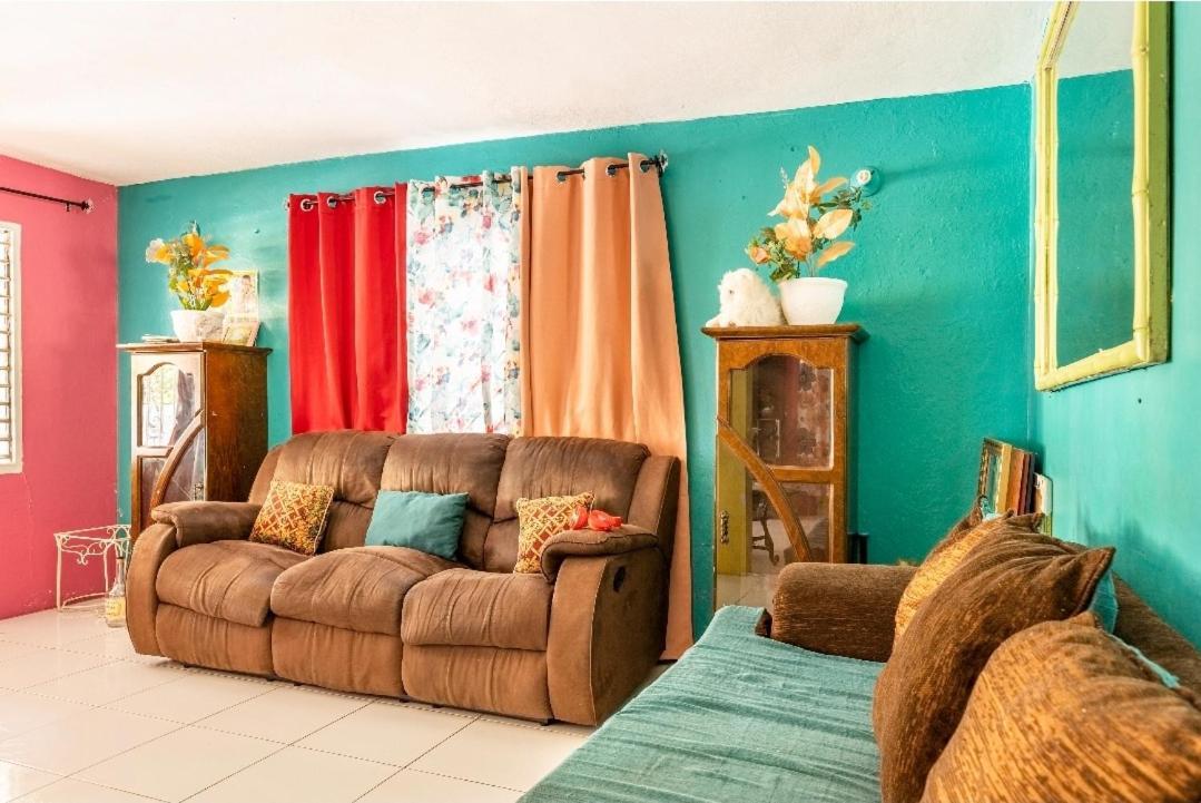 Colorful Private Room Oasis Montego Bay Exteriér fotografie